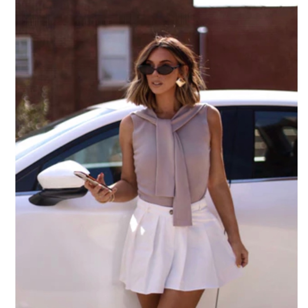 Stylish Sleeveless Top with Scarf Detail